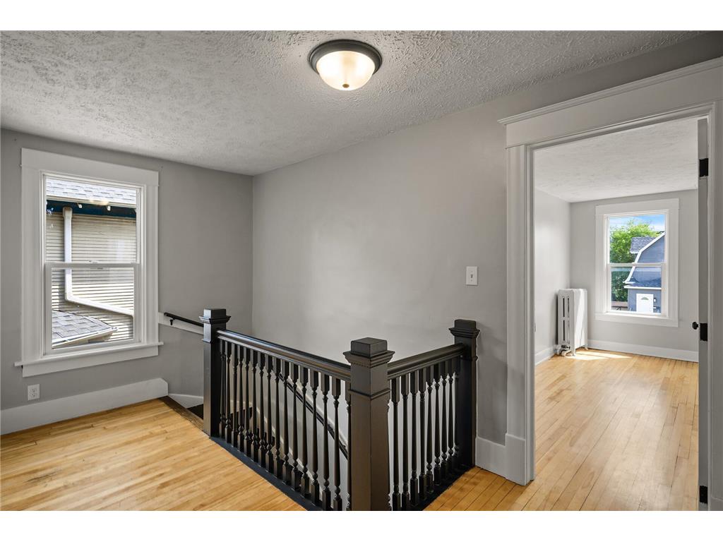 3236 Hennepin Avenue Minneapolis MN 55408 6757789 image17