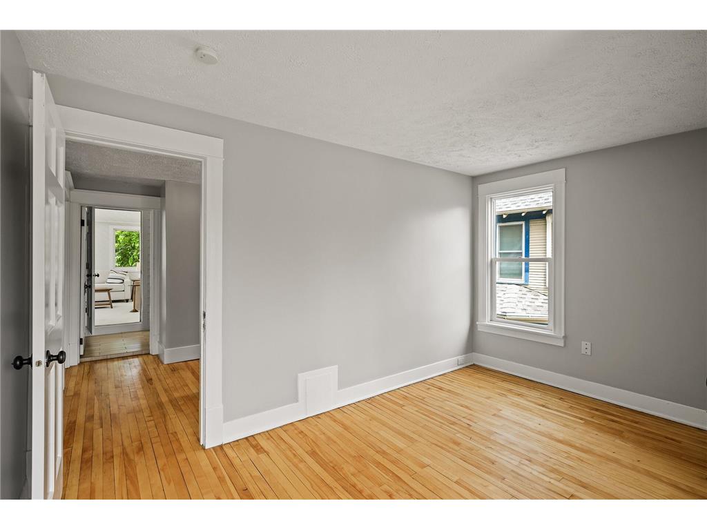 3236 Hennepin Avenue Minneapolis MN 55408 6757789 image22