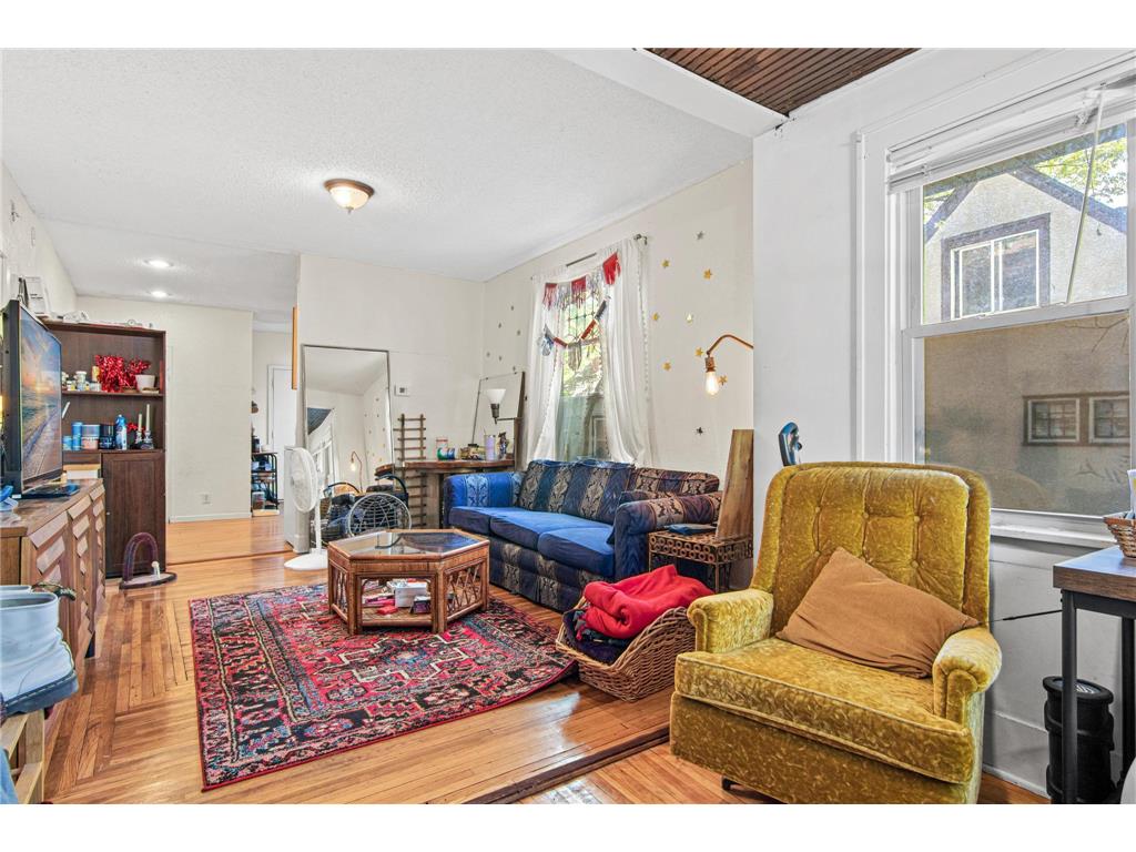 3236 James Avenue N Minneapolis MN 55412 7073439 image4