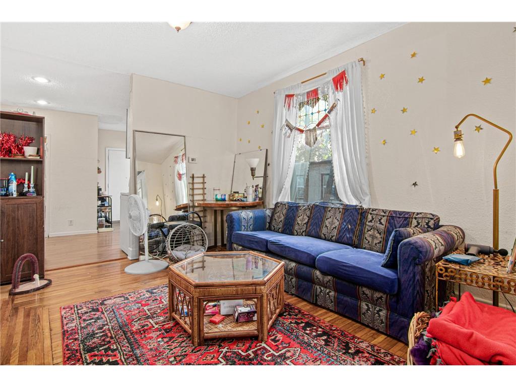 3236 James Avenue N Minneapolis MN 55412 7073439 image5
