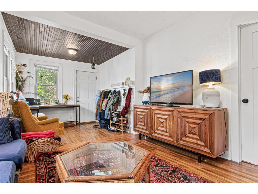 3236 James Avenue N Minneapolis MN 55412 7073439 image6