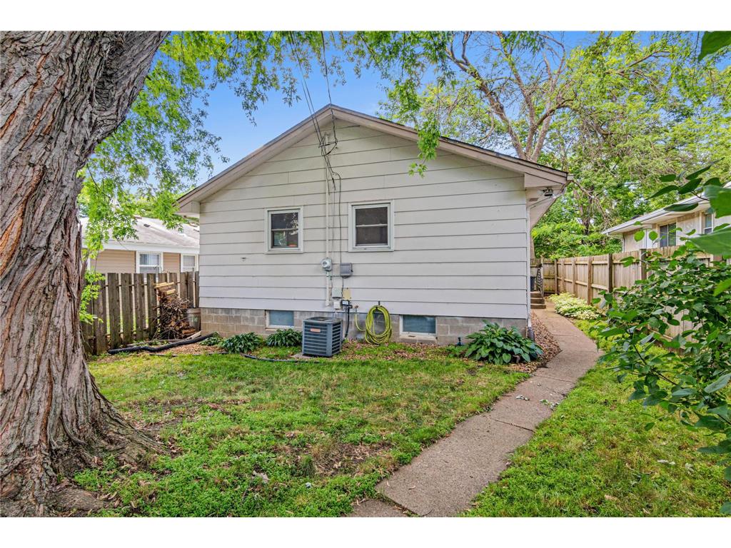3236 N Indiana Avenue N Robbinsdale MN 55422 7097598 image26