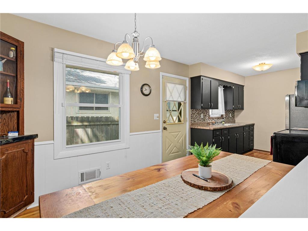 3236 N Indiana Avenue N Robbinsdale MN 55422 7097598 image9