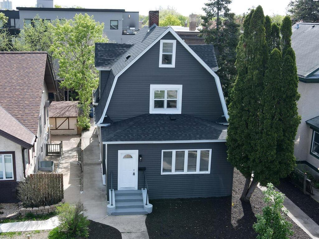 3237 Hennepin Avenue Minneapolis MN 55408 7057552 image1