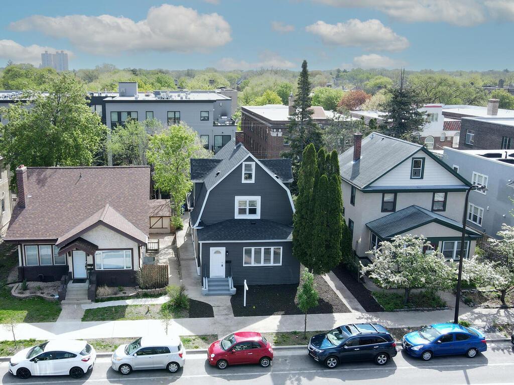 3237 Hennepin Avenue Minneapolis MN 55408 7057552 image2