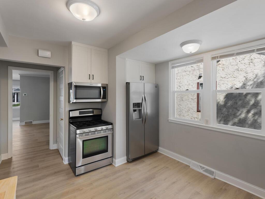 3237 Hennepin Avenue Minneapolis MN 55408 7057552 image22