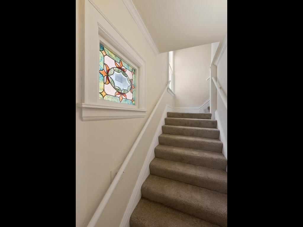 3237 Hennepin Avenue Minneapolis MN 55408 7057552 image30