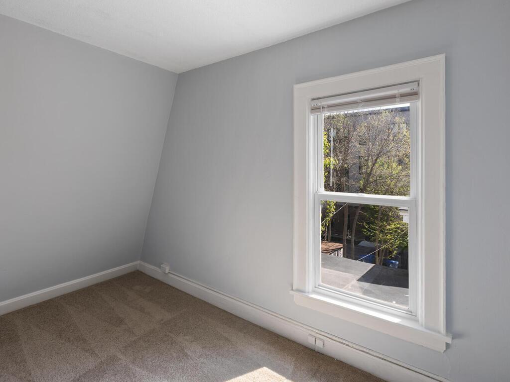 3237 Hennepin Avenue Minneapolis MN 55408 7057552 image38