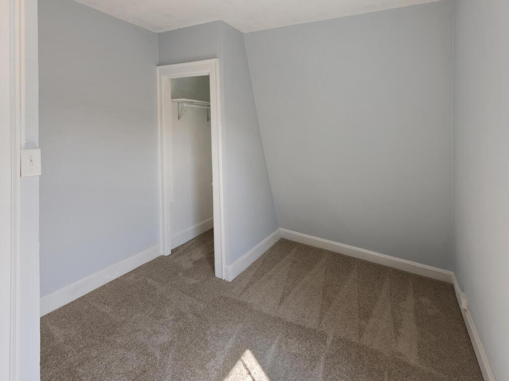 3237 Hennepin Avenue Minneapolis MN 55408 7057552 image40