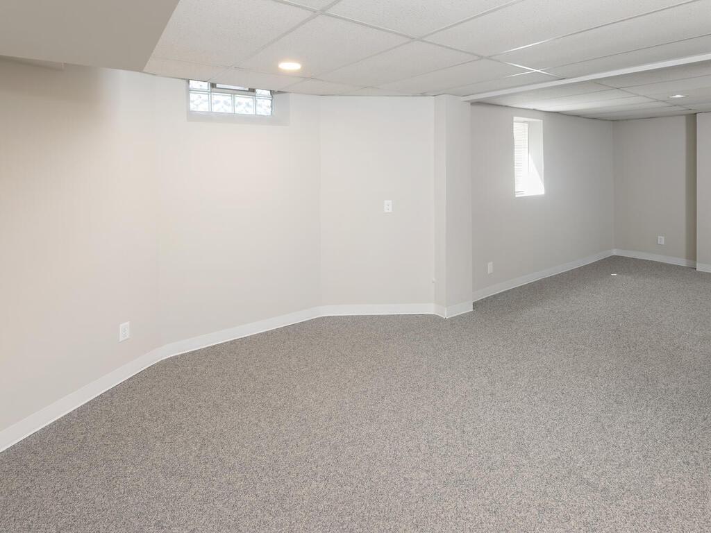 3237 Hennepin Avenue Minneapolis MN 55408 7057552 image49