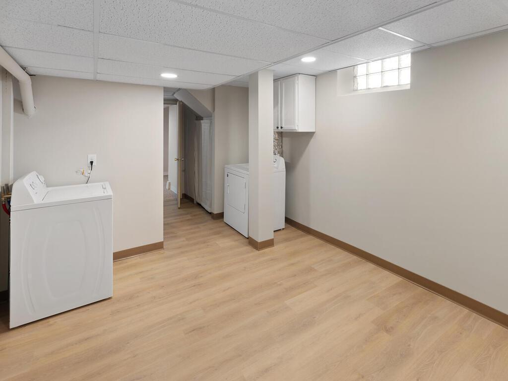 3237 Hennepin Avenue Minneapolis MN 55408 7057552 image53