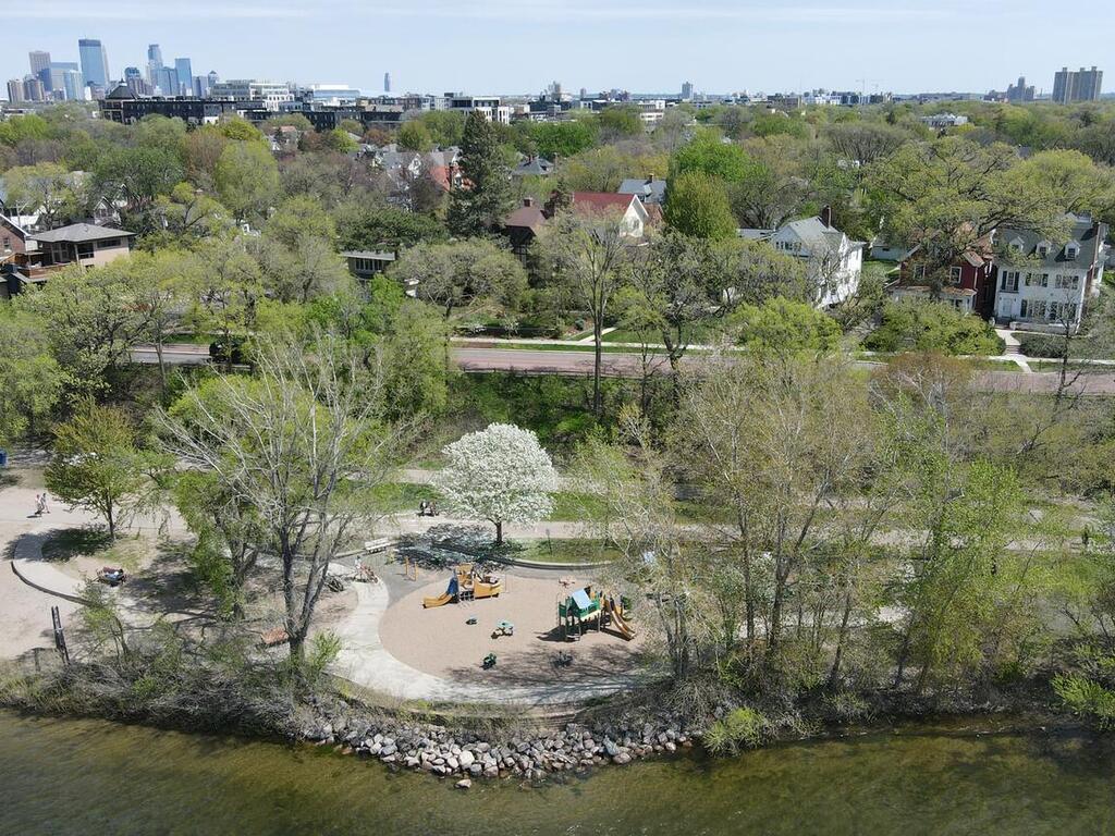 3237 Hennepin Avenue Minneapolis MN 55408 7057552 image58