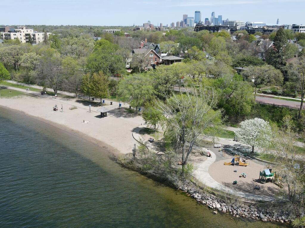 3237 Hennepin Avenue Minneapolis MN 55408 7057552 image59