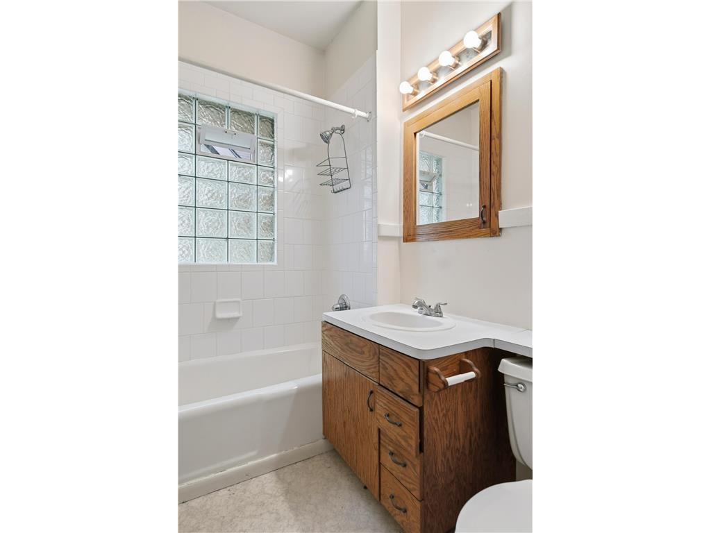 3237 Lyndale Avenue S Minneapolis MN 55408 6821264 image20