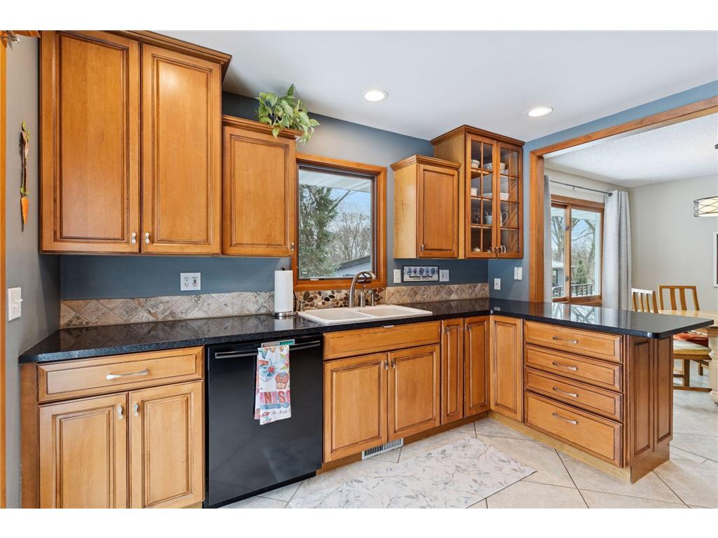 3237 Shores Boulevard Minnetonka MN 55391 6791590 image11