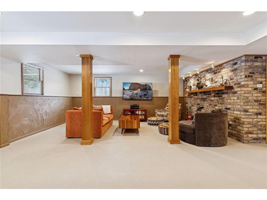 3237 Shores Boulevard Minnetonka MN 55391 6791590 image17