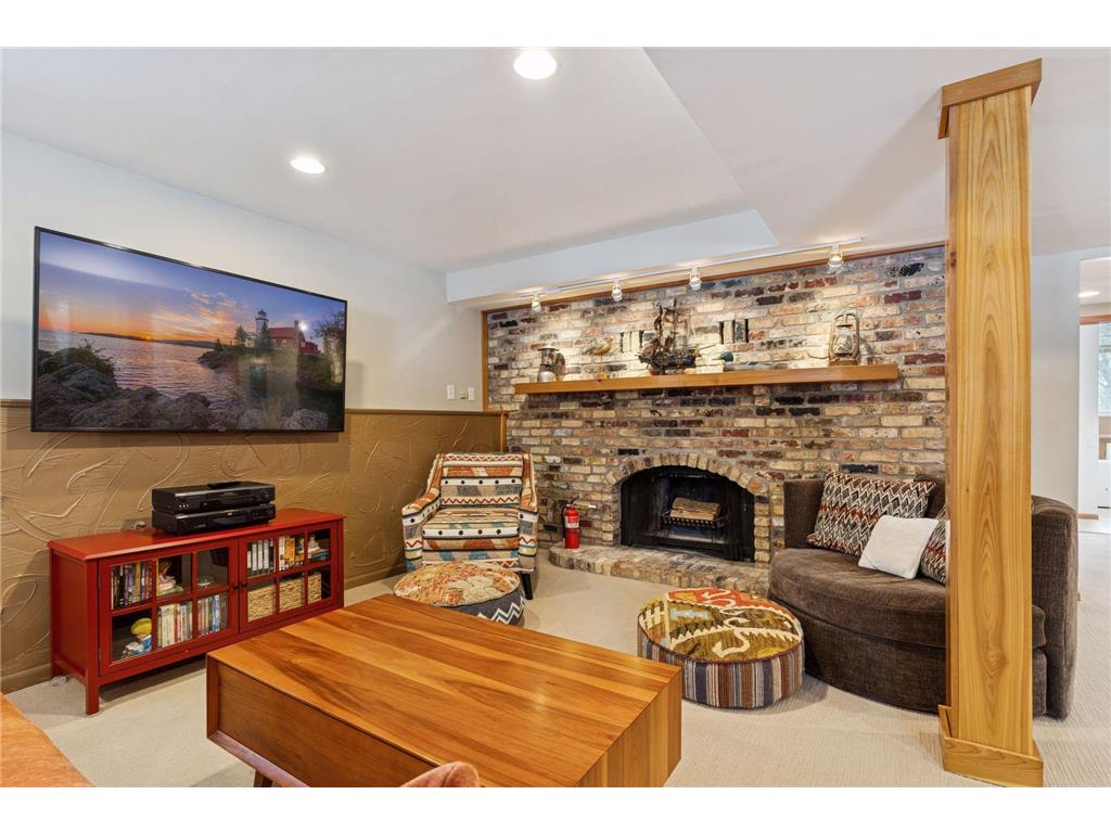 3237 Shores Boulevard Minnetonka MN 55391 6791590 image19