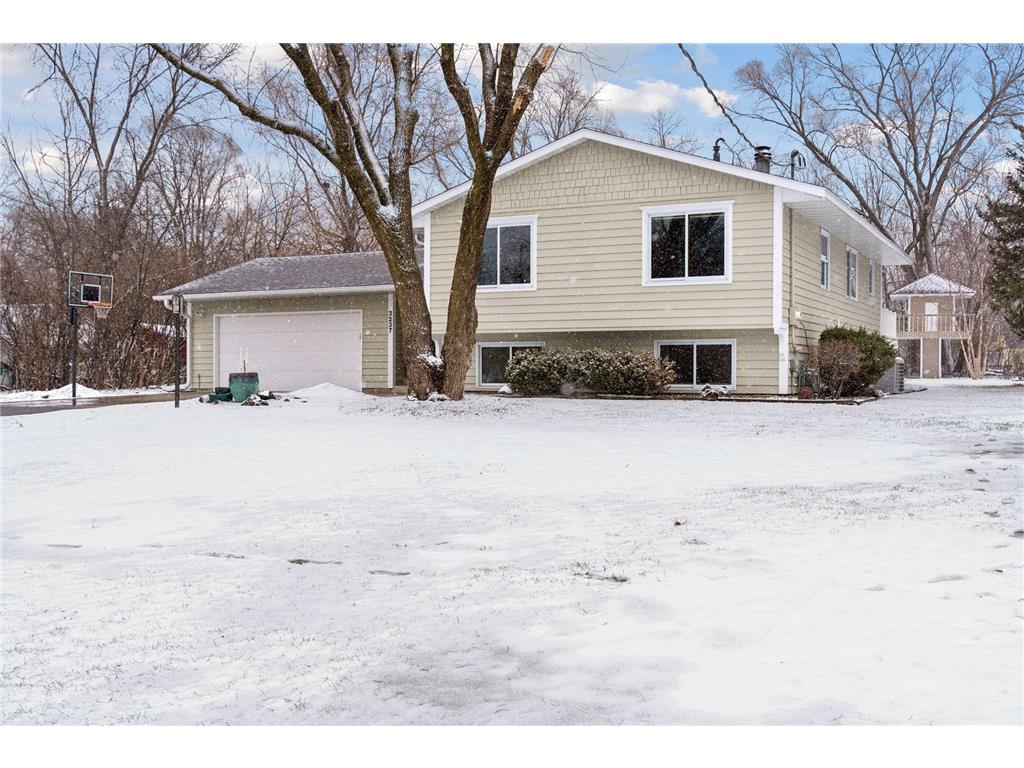 3237 Shores Boulevard Minnetonka MN 55391 6791590 image2