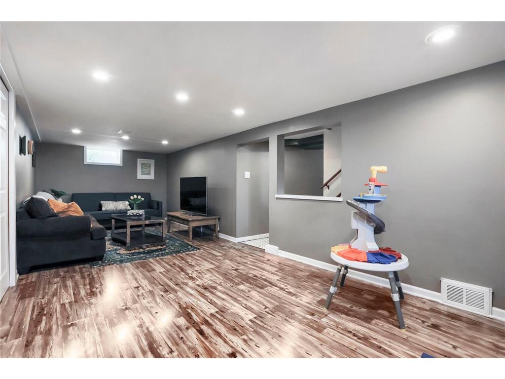 3238 Taylor Street NE Minneapolis MN 55418 7083322 image26