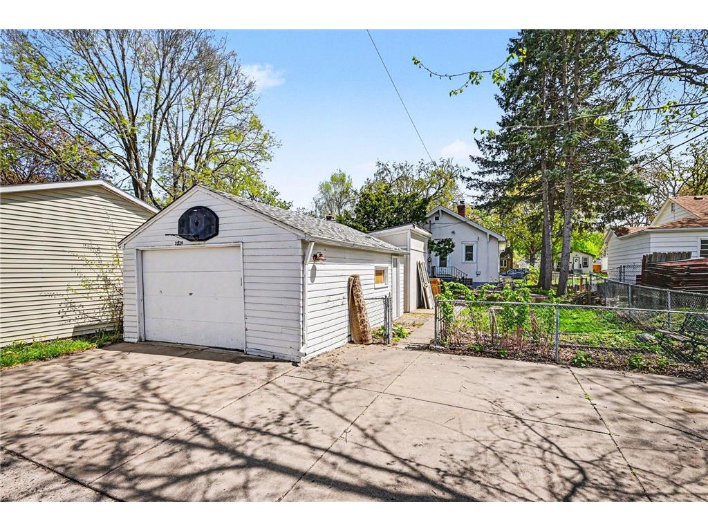 3239 Washburn Avenue N Minneapolis MN 55412 7016587 image24
