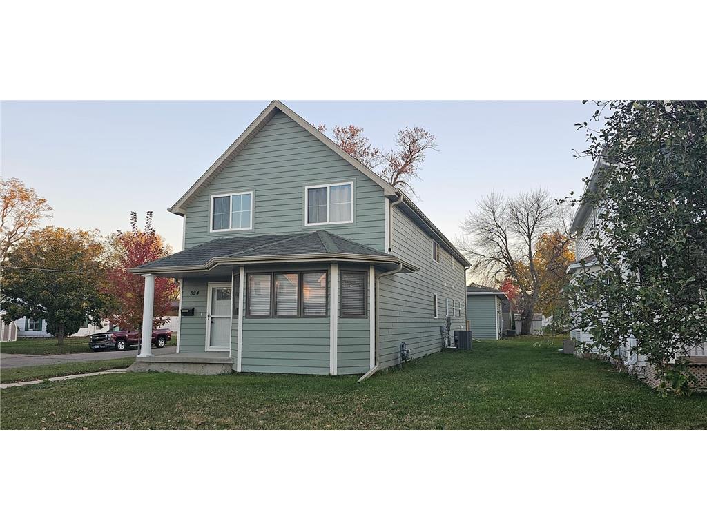 324 2nd Street NE Pipestone MN 56164 6428081 image1