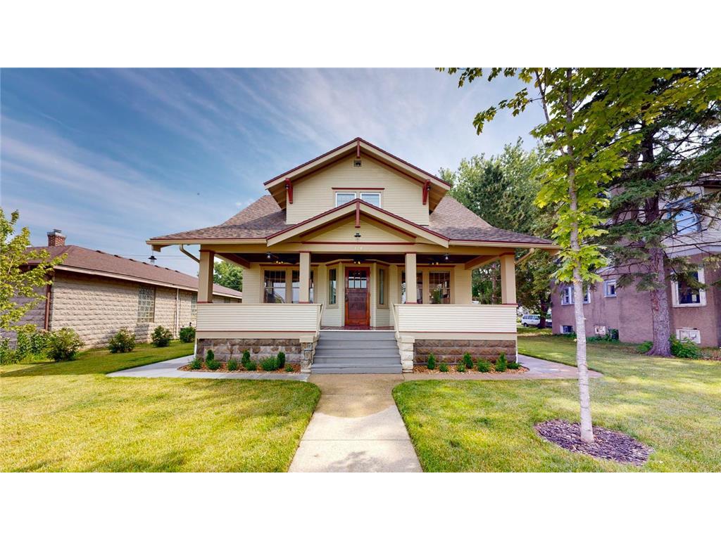 324 2nd Street W, Wabasha, MN 55981 MLS 6389530 Edina Realty