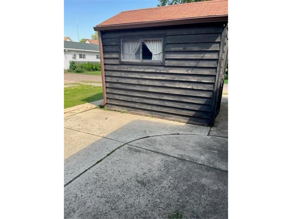 324 7th Street Windom MN 56101 6742542 image19