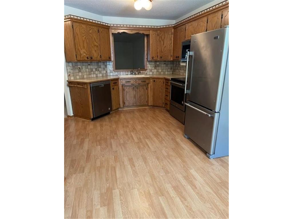 324 7th Street Windom MN 56101 6742542 image4