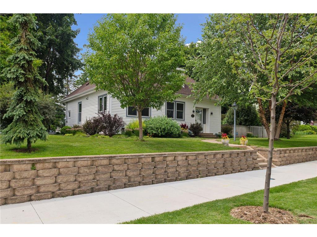 324 8th Avenue N Hopkins MN 55343 6788745 image1