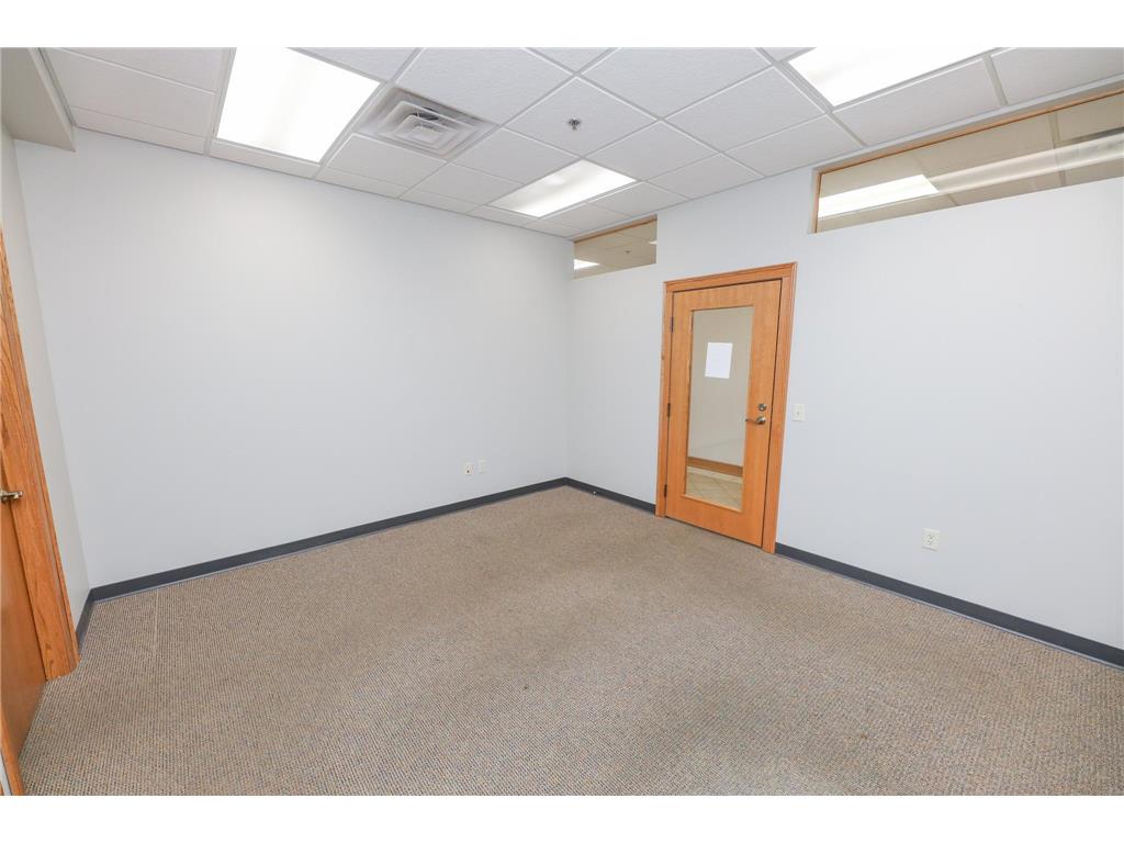 324 Broadway Street Alexandria MN 56308 6799040 image8