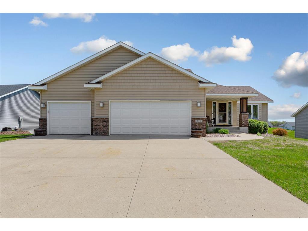 324 Cedar Trail Drive Le Sueur MN 56058 6717514 image1