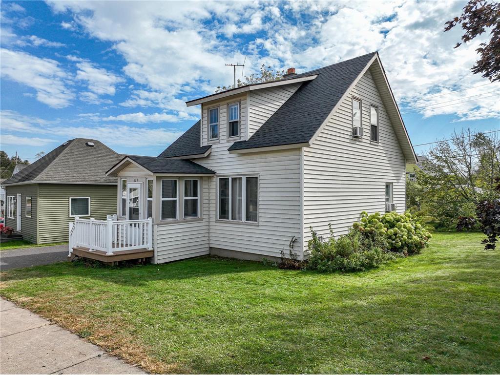 324 Chestnut Avenue Carlton MN 55718 6612025 image1