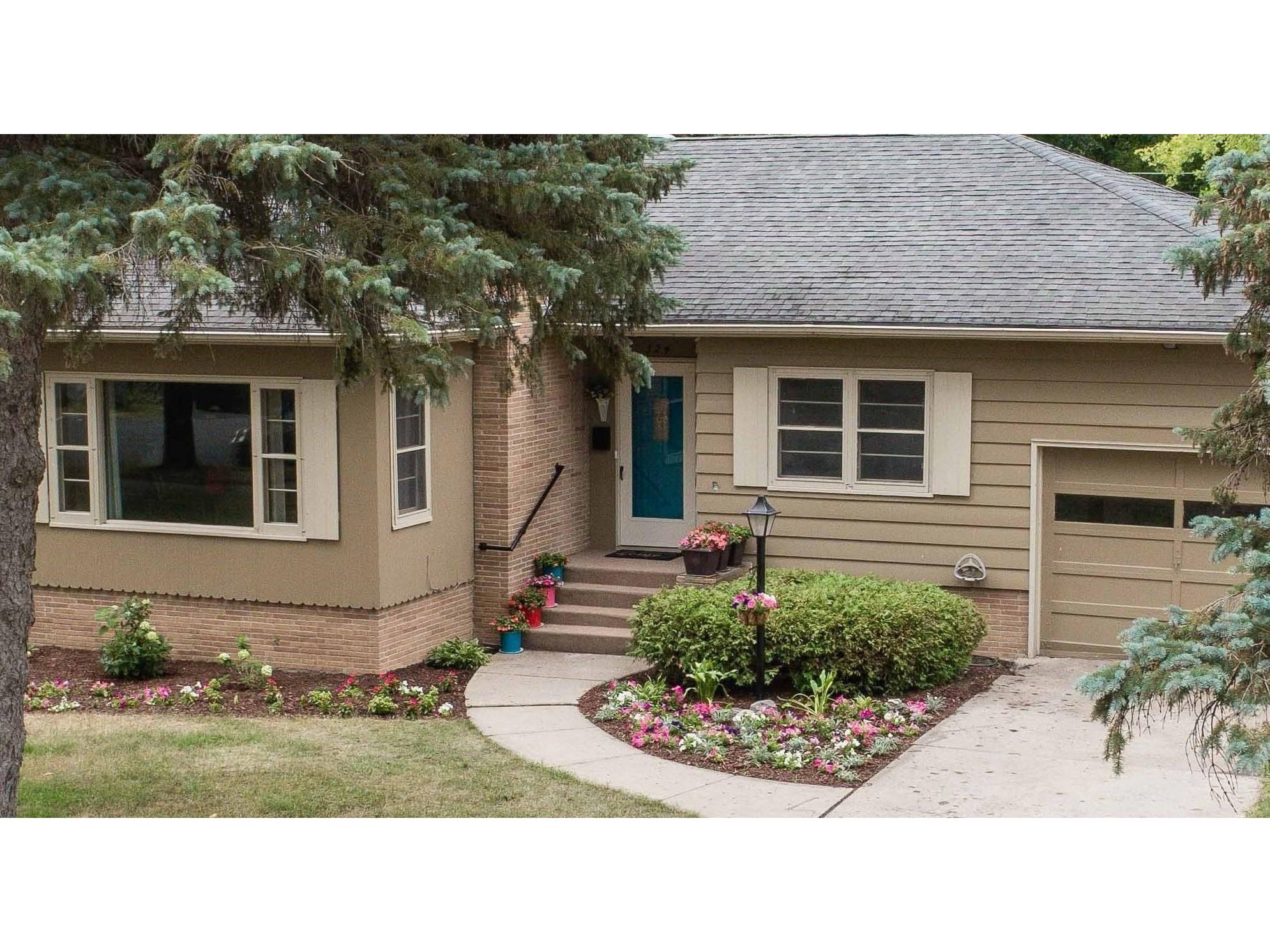 324 E Alcott Avenue Fergus Falls MN 56537 6084699 image1