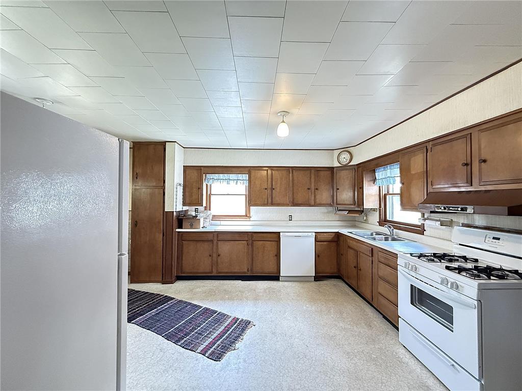 324 E Maple Street Sacred Heart MN 56285 7083662 image10