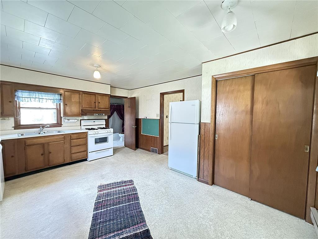 324 E Maple Street Sacred Heart MN 56285 7083662 image11