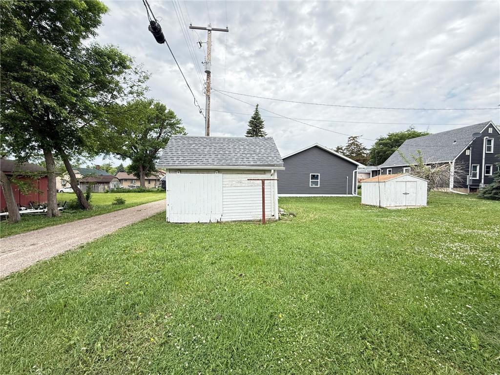 324 E Maple Street Sacred Heart MN 56285 7083662 image34