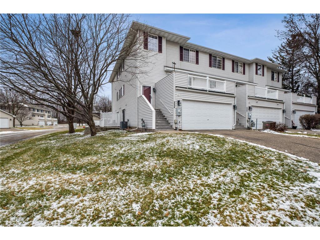 324 Gironde Court Woodbury MN 55125 6473809 image1