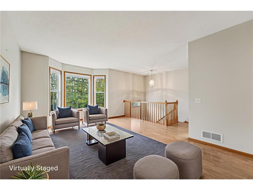 324 Heritage Trail Circle Pines MN 55014 7005127 image1