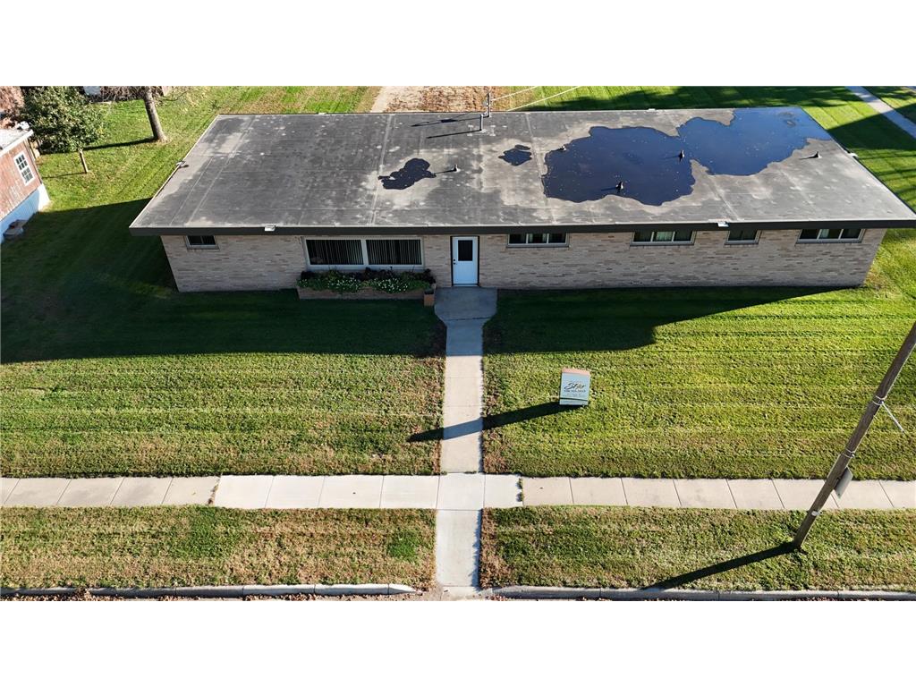 324 Main Street Clinton MN 56225 6806028 image1