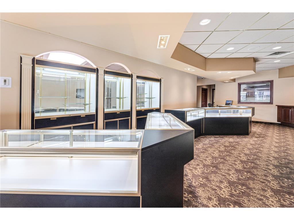 324 Main Street La Crosse WI 54601 7056691 image17