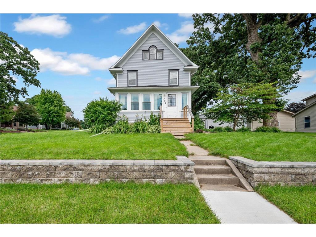 324 N Moore Street Blue Earth MN 56013 6567980 image1