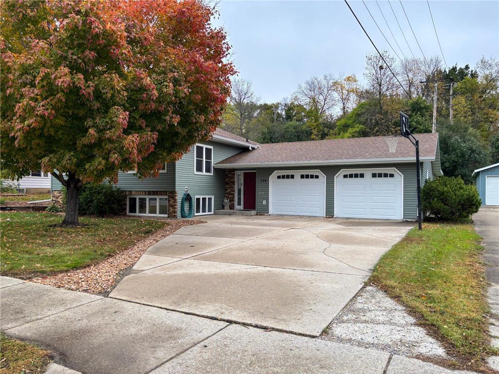 324 N Vine Street Fergus Falls MN 56537 6805138 image1