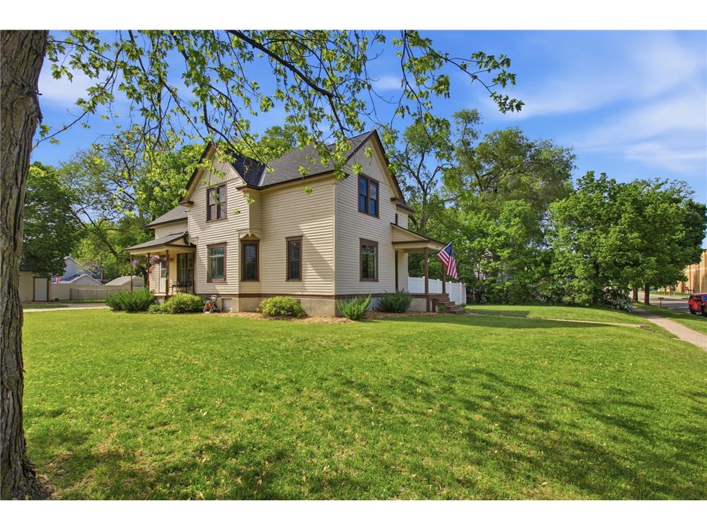 324 S Swift Avenue Litchfield MN 55355 7078918 image1