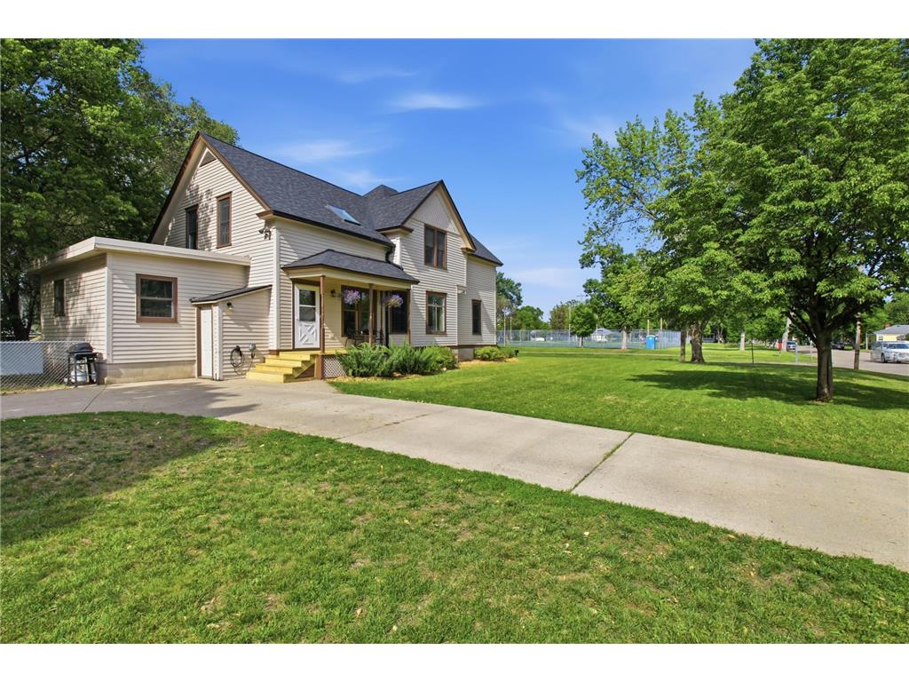 324 S Swift Avenue Litchfield MN 55355 7078918 image25