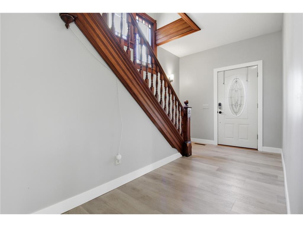 324 S Swift Avenue Litchfield MN 55355 7078918 image9