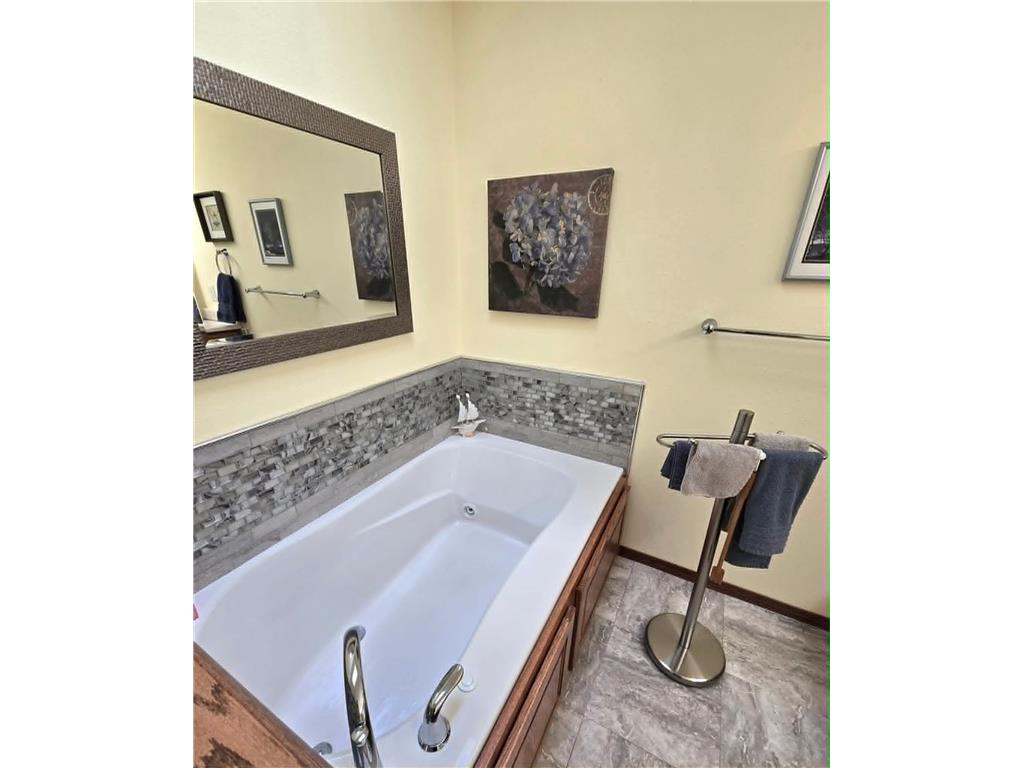 324 W 7th Street Litchfield MN 55355 7071477 image15