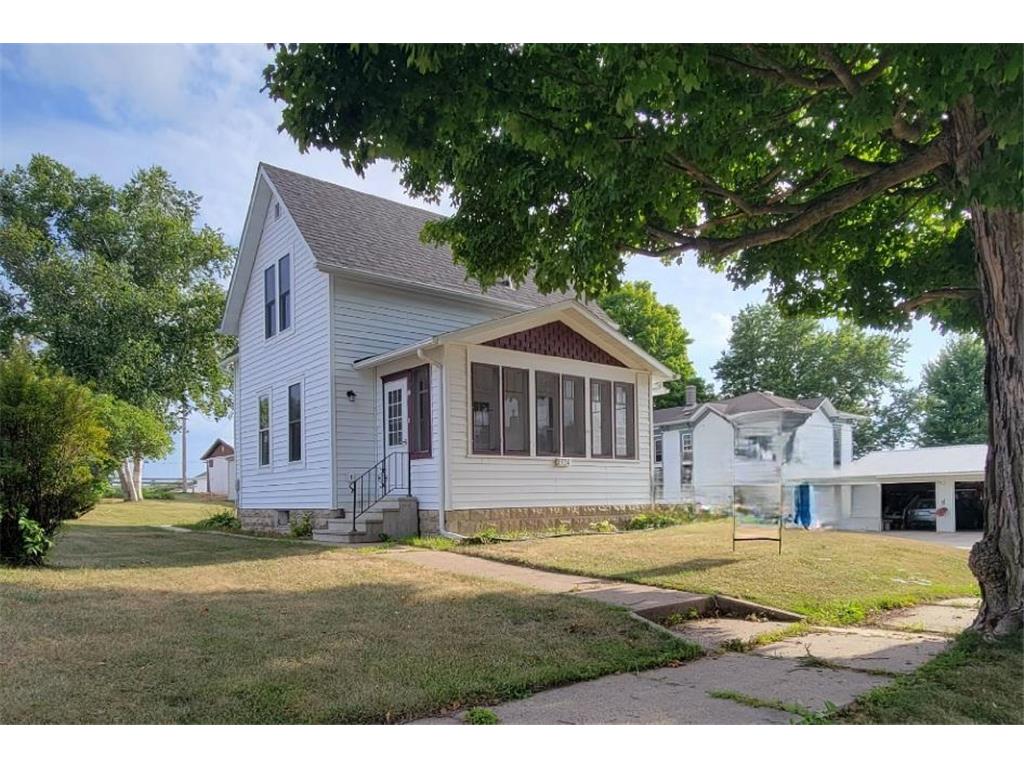 324 W Fillmore Avenue Mabel MN 55954 6408737 image1