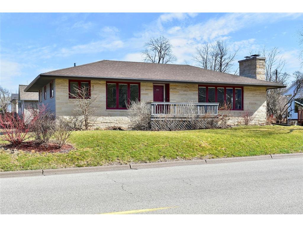 324 W Lake Street Winona MN 55987 - Winona 6694303 image1