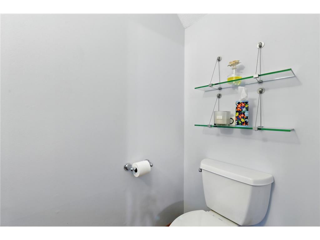 324 Willoughby Way W Minnetonka MN 55305 6797649 image12