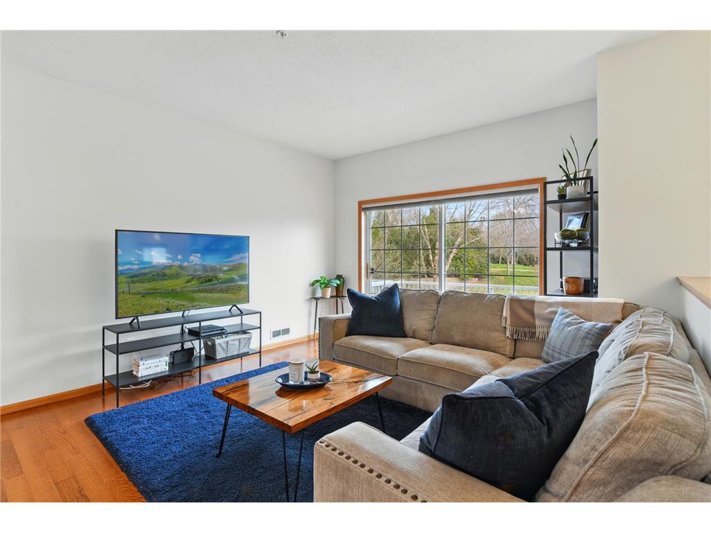 324 Willoughby Way W Minnetonka MN 55305 6797649 image2